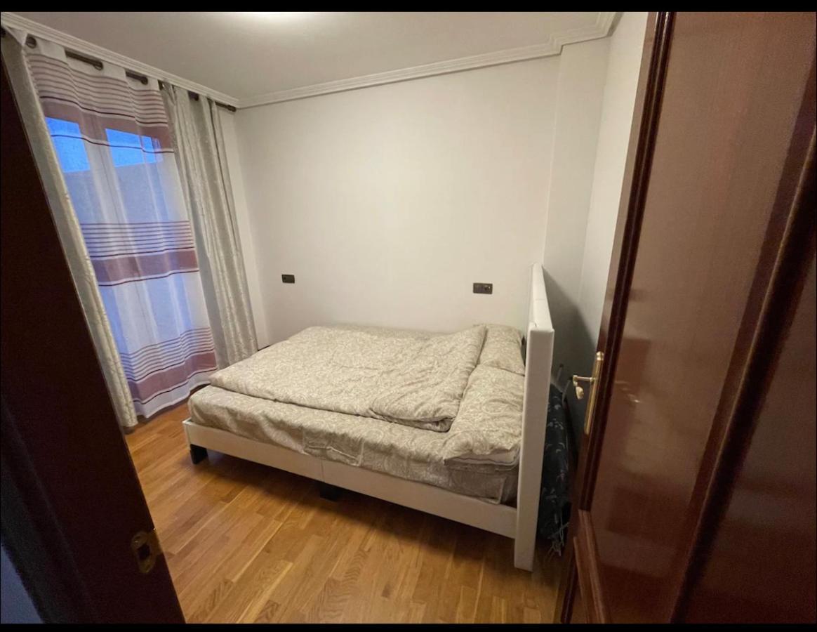 Nájera Bonito Piso Con Aparcamiento A Pie De La Calle . מראה חיצוני תמונה